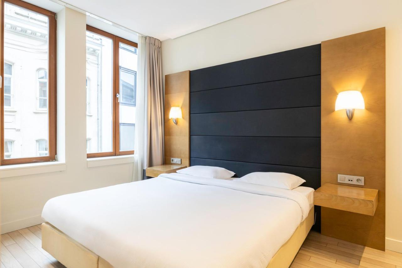 B-aparthotel Grand Place Apartahotel 4*