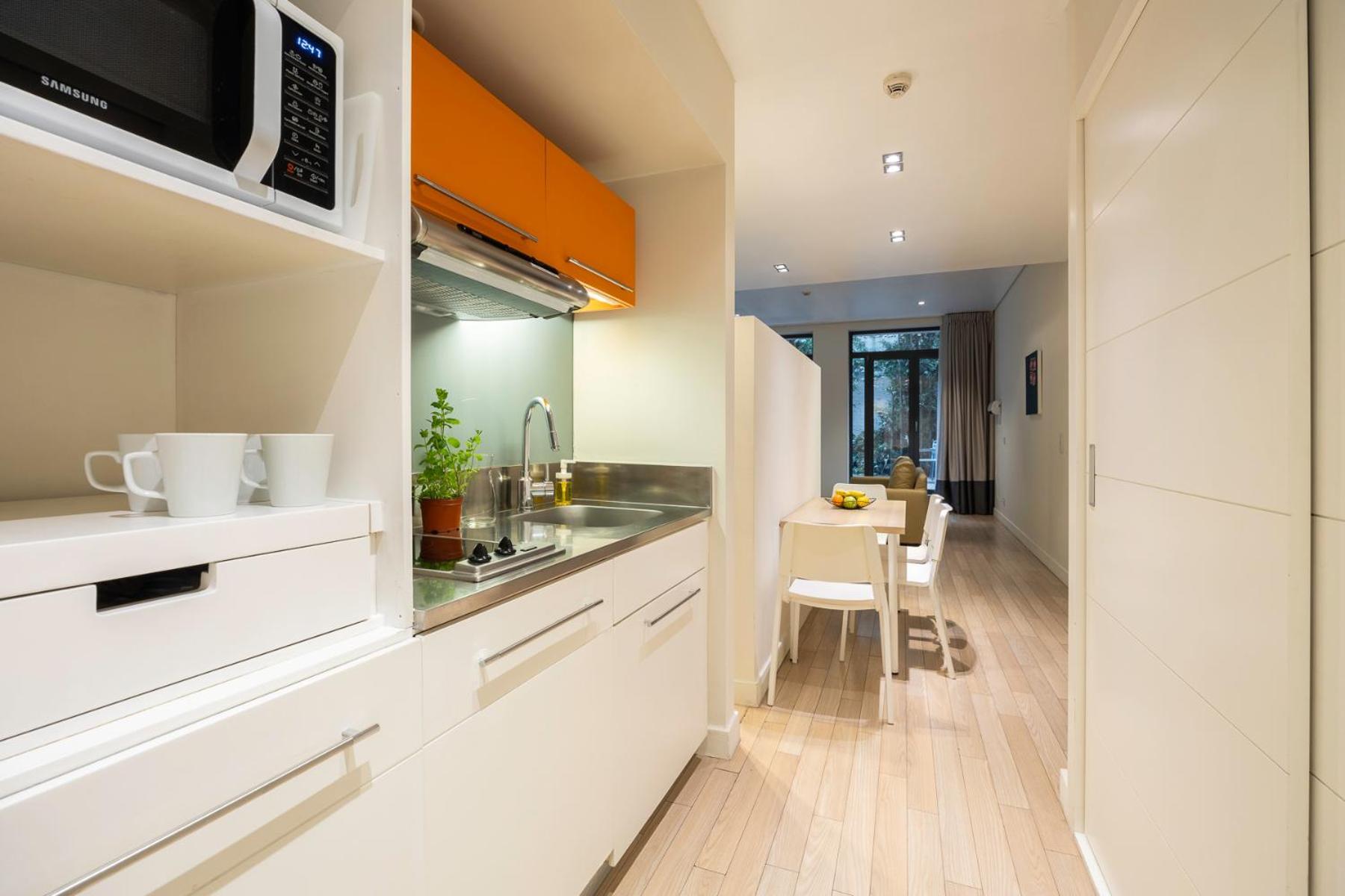 Apartahotel B-aparthotel Grand Place 4*
