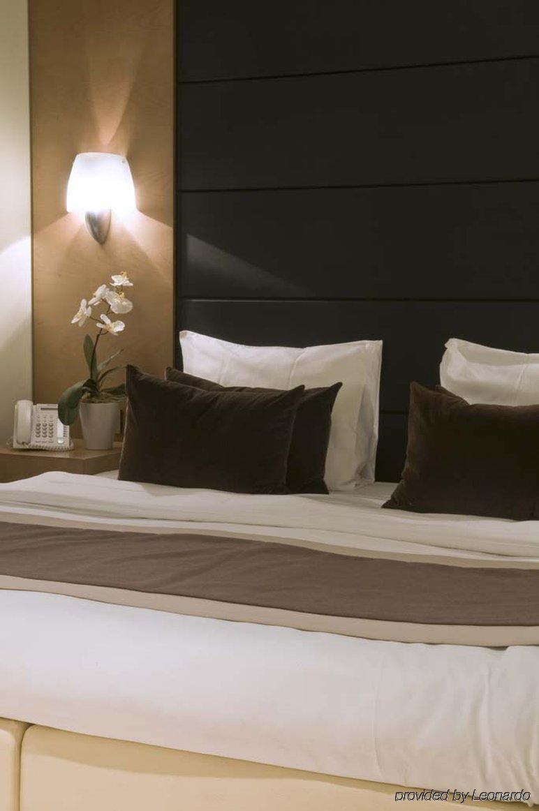 B-aparthotel Grand Place Apartahotel 4*